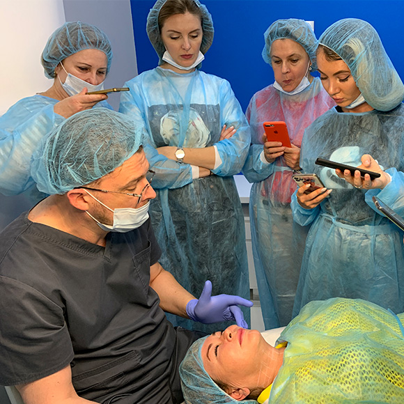 СЕМИНАР: Новые нитевые подтяжки лица и шеи. Одномоментное использование нитей в разных слоях и векторах. Анатомия глубоких лифтингов.